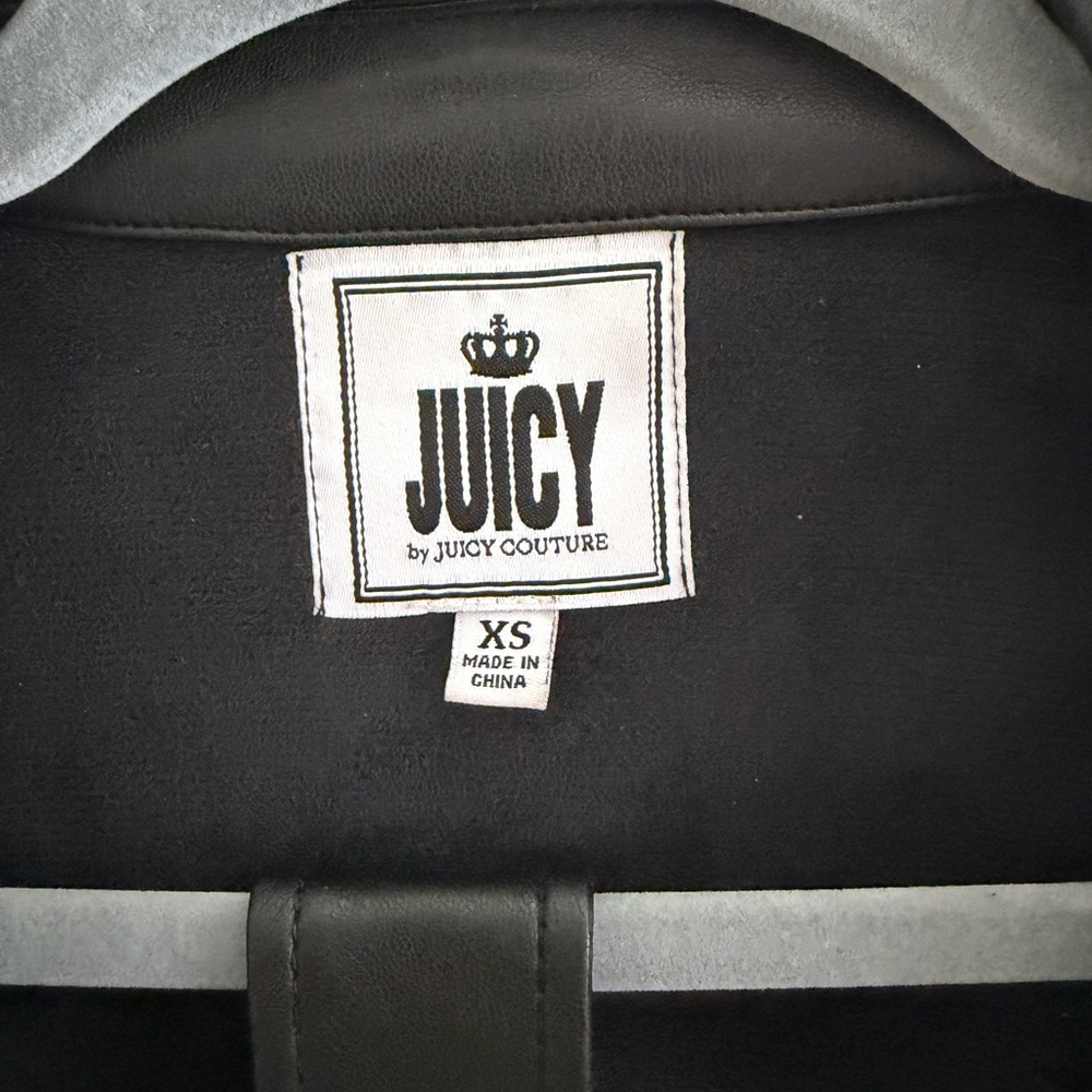 JUICY Couture. Leather jacket with belt. Size XS. - Picture 2 of 6